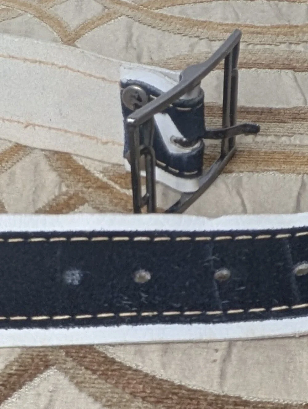 VTG Men's Shaggy Black Suede White Geometric Stitched Belt Metal Buckle Sz 30